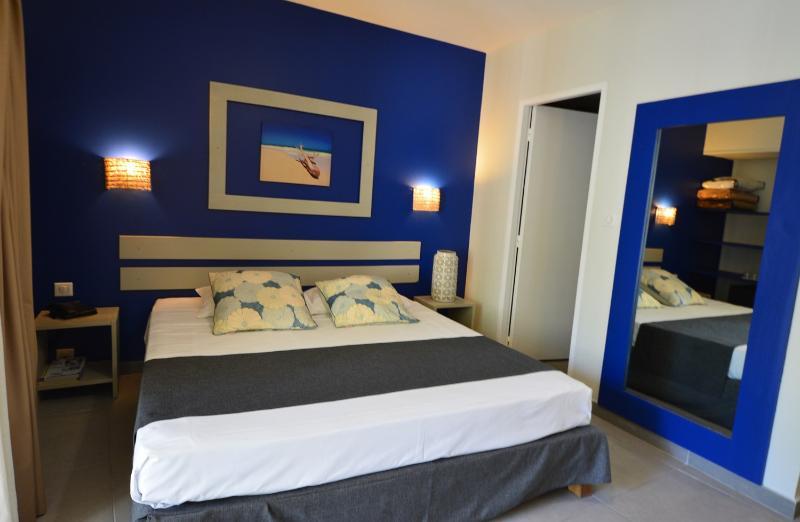 Hotel Exsel Ermitage Сен Жилс ле Бен Екстериор снимка
